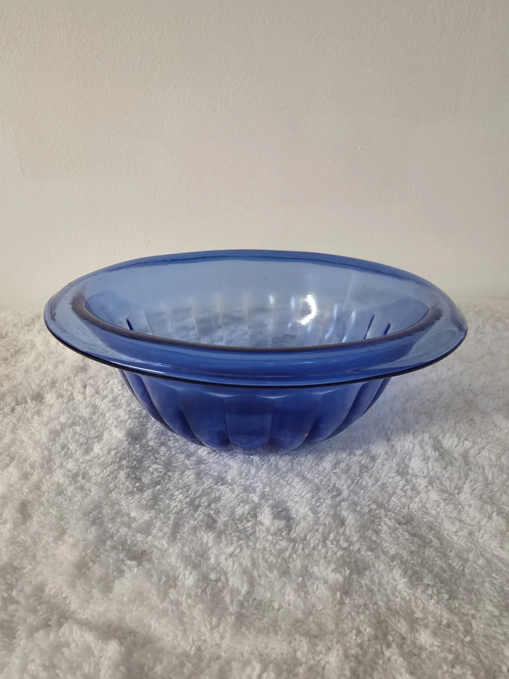 Blue Glass Serving Bowl - Classic Home Kitchen